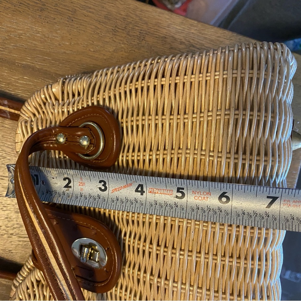 Vintage Brown Woven Handbag - Picture 10 of 10